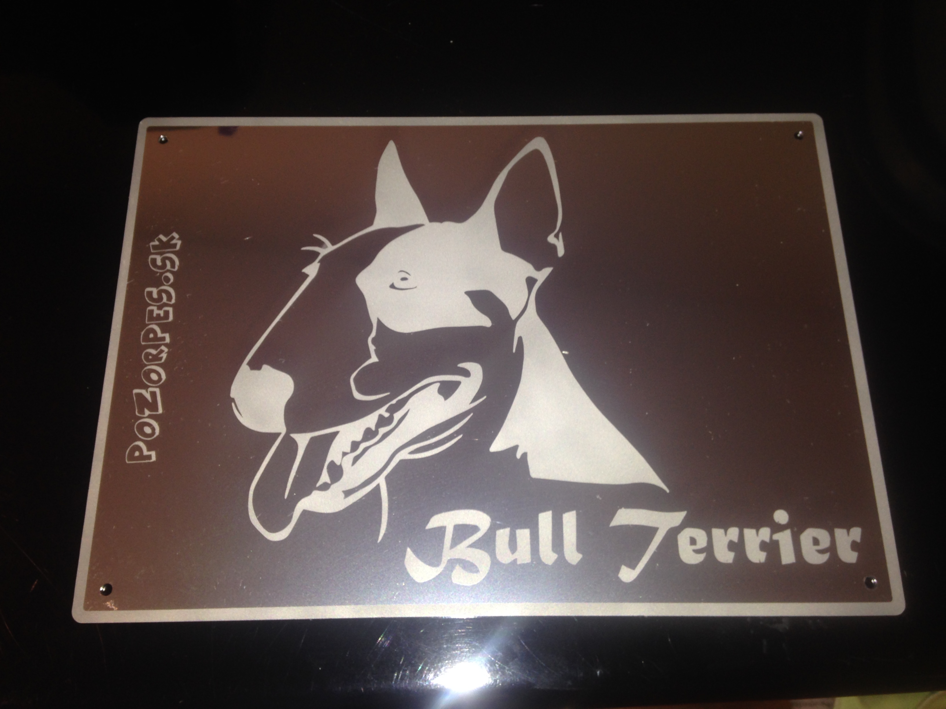 Pozorpes.sk,  výstražná tabuľka nerezová pieskovaná